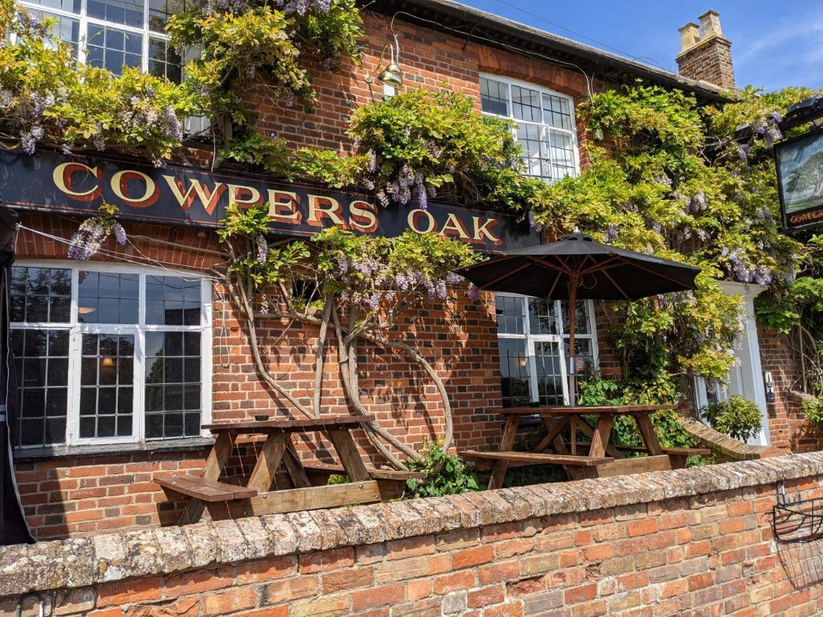 Bed and Breakfast Cowpers Oak Olney Exterior foto
